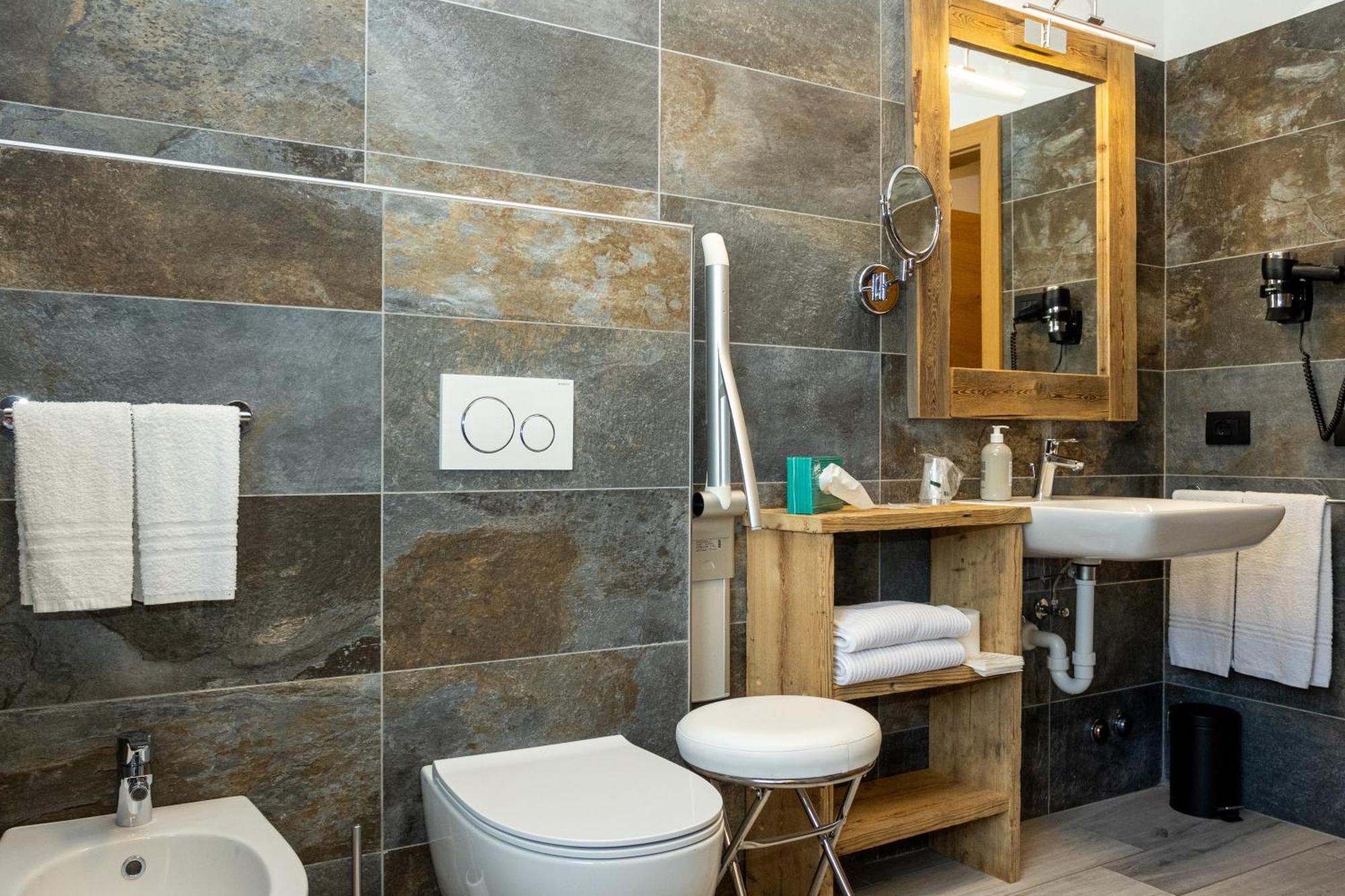 Wellness Hotel Dolomia Soraga Exterior foto