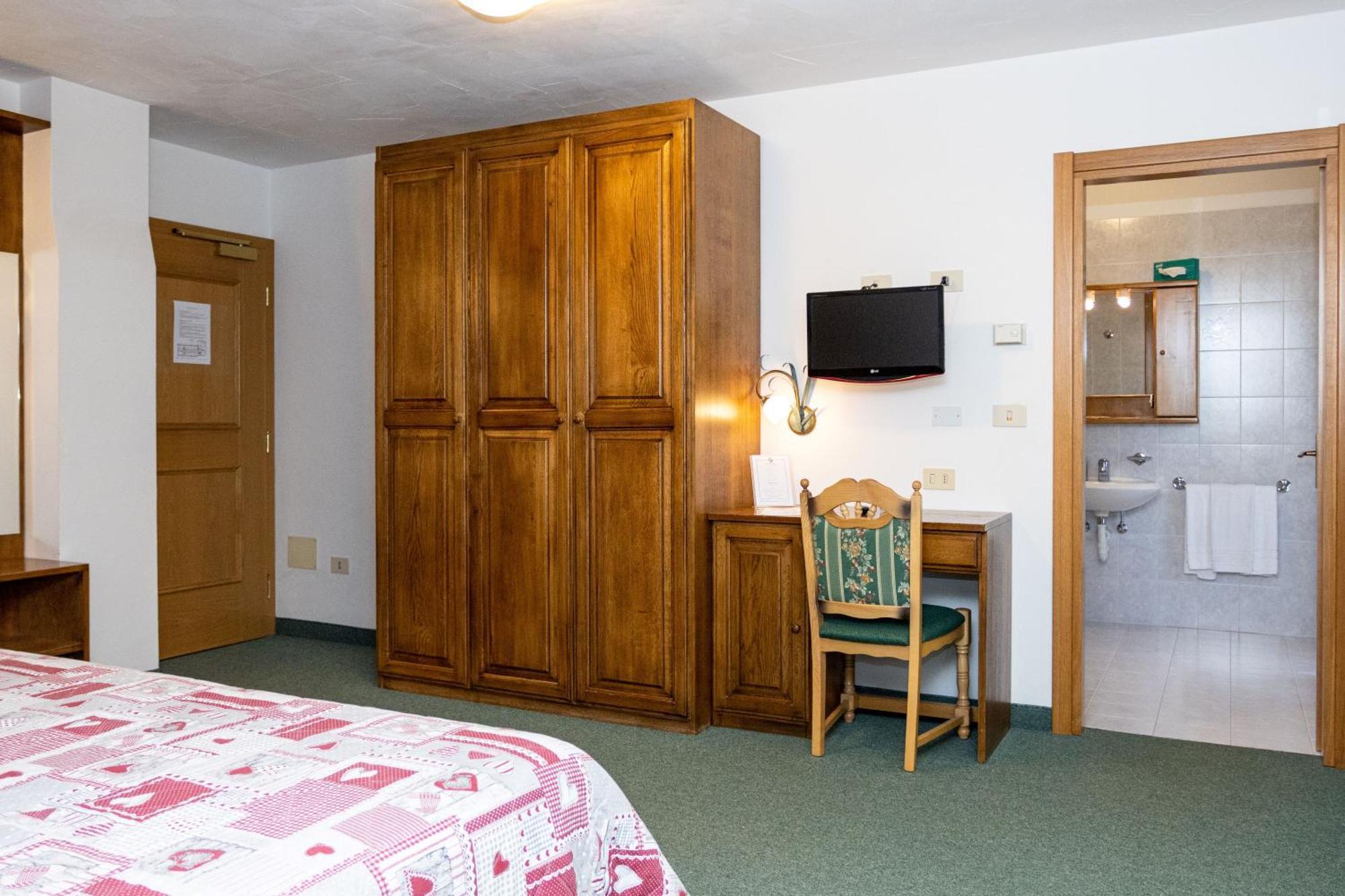Wellness Hotel Dolomia Soraga Exterior foto